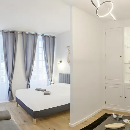 Place De La Bourse Apartment